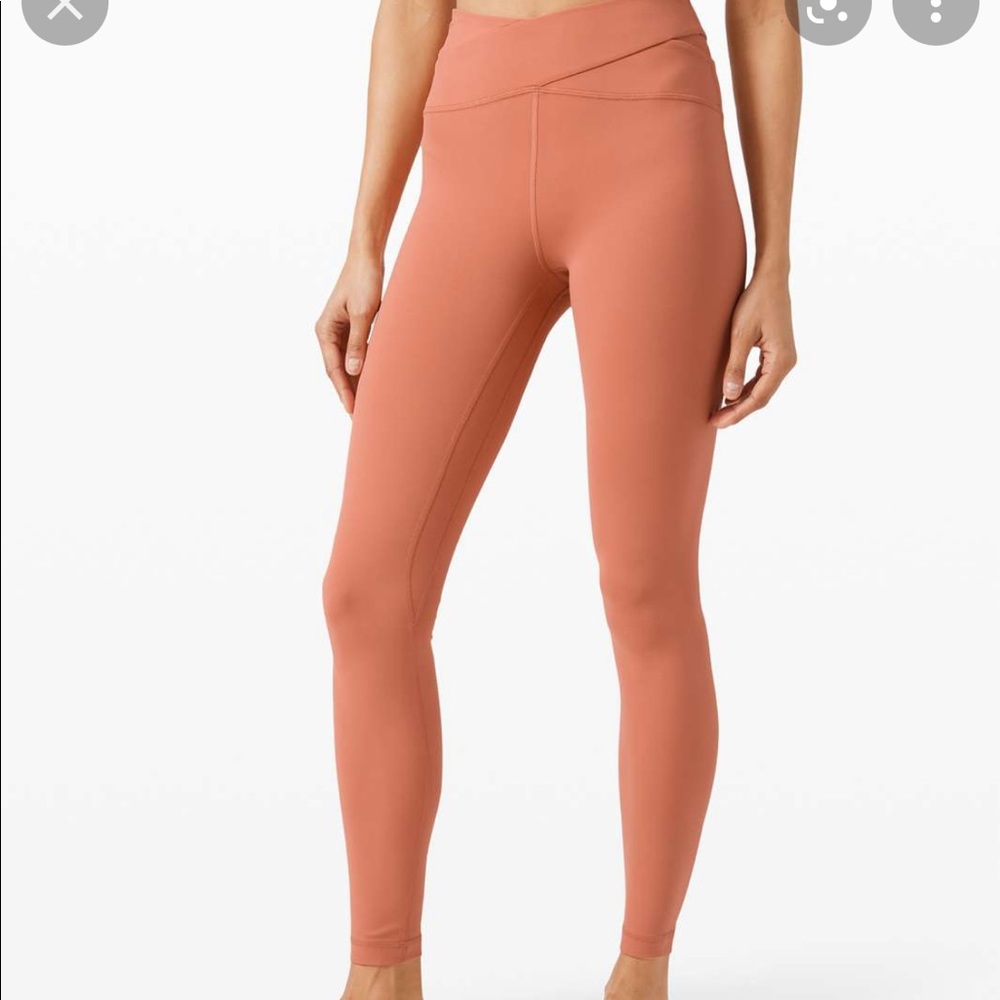 Rustic Coral Aligned Angles Leggings